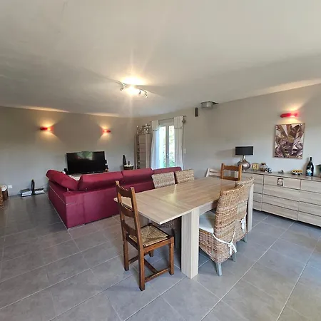 Maison 4 Avec Piscine Semesterbostad Rochemaure